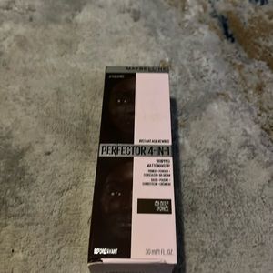 NWT Maybelline 4 in 1 Whipped Matte Makeup 05 Deep